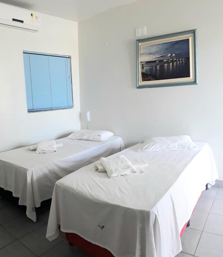 Kris Hotel Петролина Екстериор снимка